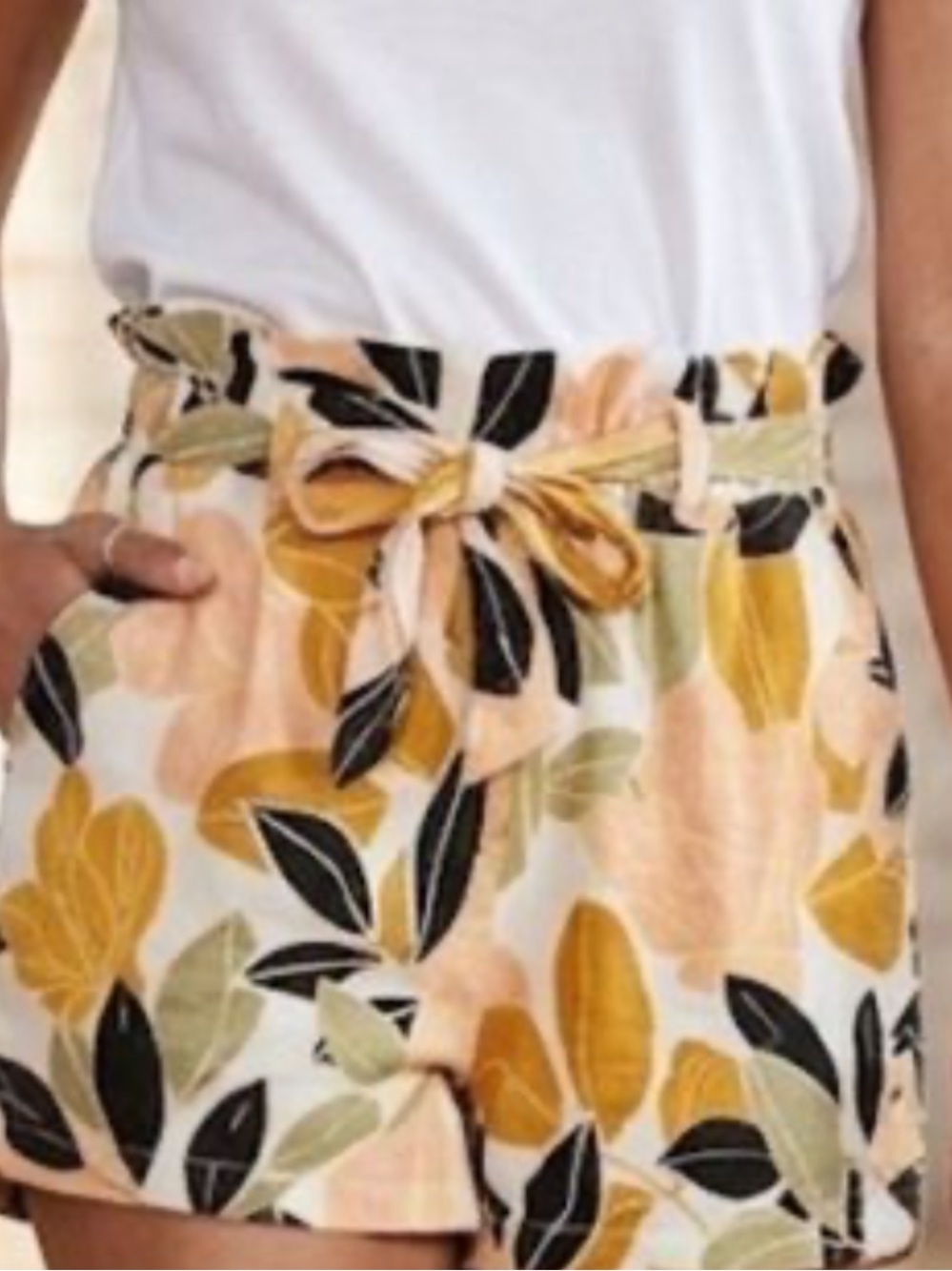 Rachel Zoe Linen Tropical Print Shorts -Yellow, Black & Olive (No Belt), size XS